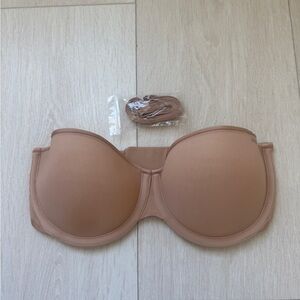 Skims ultra fine mesh strapless bra